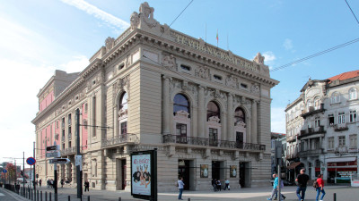 “Días Hábiles” convidam público a questionar-se na nova temporada do Teatro São João