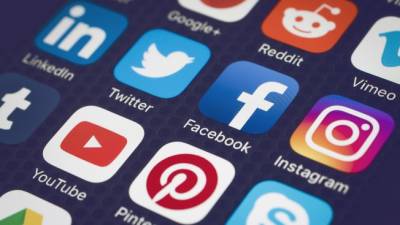 Denunciante do escândalo Cambridge Analytica defende maior regulamentação para redes sociais