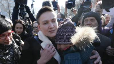Deputada e heroína ucraniana Nadiya Savchenko detida por “terrorismo”