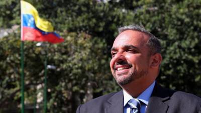 Deputado lusodescendente diz que é imprescindível entrada de assistência humanitária na Venzuela