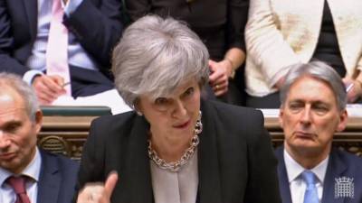 Deputados britânicos votam contra saída sem acordo no ‘Brexit’