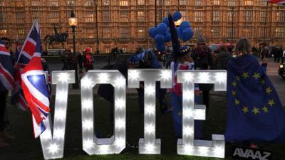 Deputados britânicos votam hoje pela terceira vez Acordo de Saída