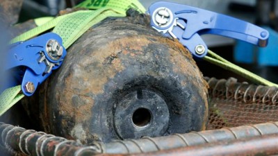 Desactivação de bomba da II Guerra leva à retirada de 54 mil pessoas na Alemanha