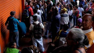 Detidos dez suspeitos de causarem apagão elétrico em Caracas