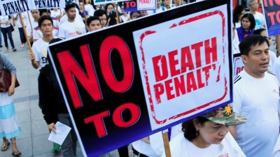 Dez penas de morte confirmadas para motins de 2012 em estádio no Egipto