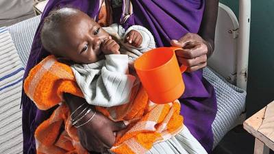 Dezenas de bebés mortos na Indonésia de subnutrição e sarampo