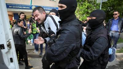 Dezenas de pessoas detidas no Cazaquistão após manifestação contra poder instalado