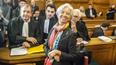 Directora do FMI Christine Lagarde considerada culpada por tribunal... mas sem punição