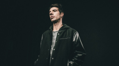 DJ oficial do cantor Agir vem ao Café do Teatro