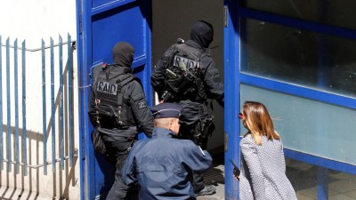 Dois detidos em Marselha com explosivos, armas e uma bandeira do Estado Islâmico