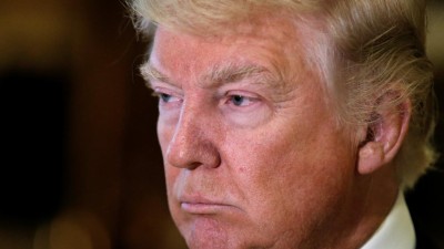 Dois em cada três norte-americanos querem que Trump encerre a sua conta de Twitter