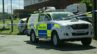 Dois feridos em Inglaterra após atropelamento, autoridades não excluem hipótese de terrorismo
