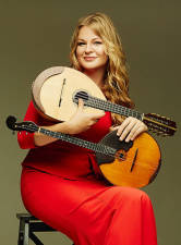 Domra e bandolim em viagem com a clássica da Madeira