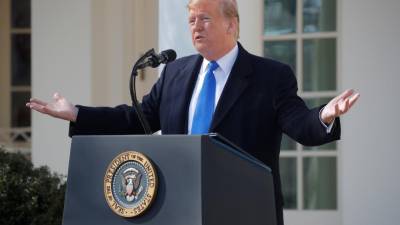 Donald Trump critica estados que levaram declaração de emergência a tribunal