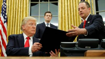 Donald Trump demitiu secretário de Assuntos Veteranos por ‘tweet’