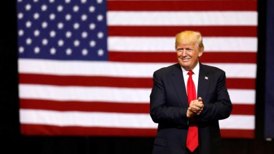 Donald Trump propõe colocar painéis solares no futuro muro para México pagar menos