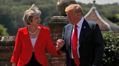 Donald Trump recomenda saída do Reino Unido sem acordo e sem pagar