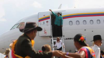 Duas companhias aéreas venezuelanas vão terminar, em Junho, transporte de passageiros