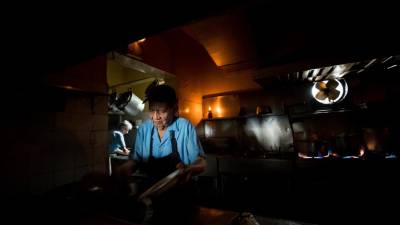 Electricidade racionada diariamente quatro horas em seis Estados da Venezuela