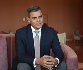 ‘Em viagem’ comentada, é o novo projecto do Governo Regional