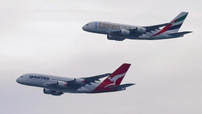 Emirates compra 40 aviões à Boeing por 13 mil milhões de euros