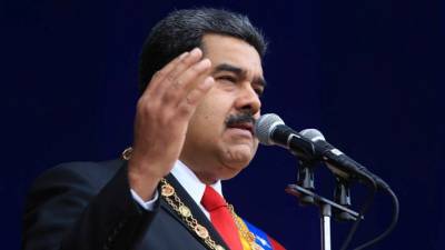 Empresas petrolíferas da Venezuela têm até domingo para vender petróleo aos EUA