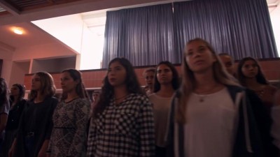 Ensaio de musical na Madeira faz uma pausa para Mannequin Challenge com dezenas de artistas