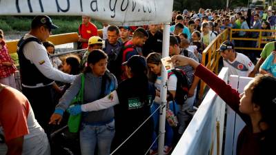 Equador promove protocolo para ajudar menores e famílias migrantes da Venezuela