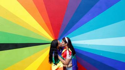 Equador reconhece casamento entre pessoas do mesmo sexo
