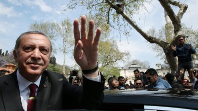 Erdogan acusa observadores internacionais de “politicamente motivados” e admite referendo sobre UE