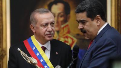 Erdogan condena sanções dos EUA e promete “suprir” necessidades de Caracas