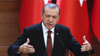 Erdogan diz que nunca deixaria isolado o Qatar e pede levantamento de sanções