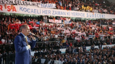 Erdogan reeleito líder do Partido da Justiça e do Desenvolvimento (AKP)