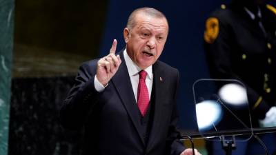 Erdogan rejeita ameaças e garante continuidade da operação militar