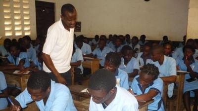 Escolas portuguesas no estrangeiro reúnem-se em Cabo Verde para debater futuro do ensino