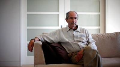 Escritor norte-americano Philip Roth morre aos 85 anos