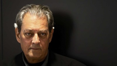 Escritor Paul Auster rejeita a arte baseada em Donald Trump