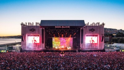 Esgotados passes para festival Alive em Julho em Algés