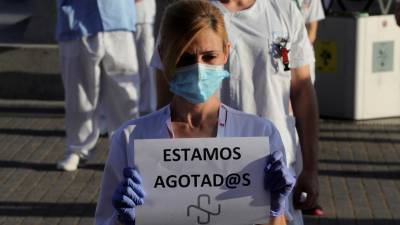 Espanha com um total de 27.133 mortes e cinco nas últimas 24 horas