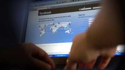 Espanha desmantela rede que atraía jovens no Facebook para exploração sexual