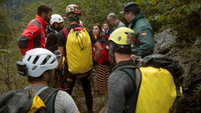 Espeleólogos portugueses saíram da gruta em Espanha cansados, mas pelo próprio pé