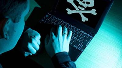 Estados Unidos acusa 12 russos de pirataria informática nas eleições de 2016