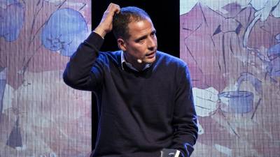 “Estar vivo aleija”, de Ricardo Araújo Pereira, vence prémio de tradução em checo
