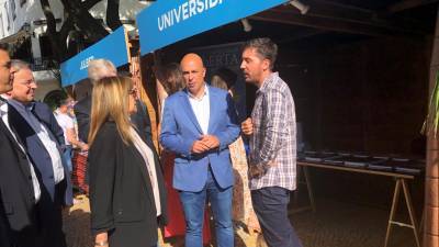 “Este é dos maiores eventos culturais da cidade do Funchal”, disse Cafôfo sobre a Feira do Livro