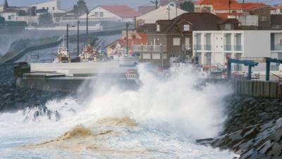 Estimativa de danos causados pelo furacão nos Açores conhecida na próxima semana
