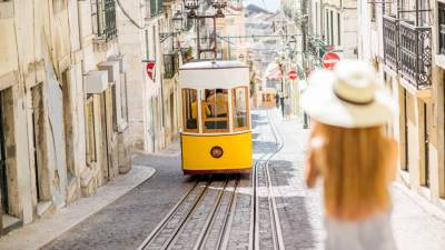 Estrangeiros em Portugal alcançam número mais elevado de sempre com brasileiros a liderar