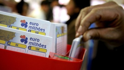 Euromilhões de 23 milhões de euros para dois apostadores no estrangeiro