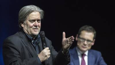Ex-conselheiro de Trump incentiva extrema-direita europeia a avançar “de vitória em vitória”