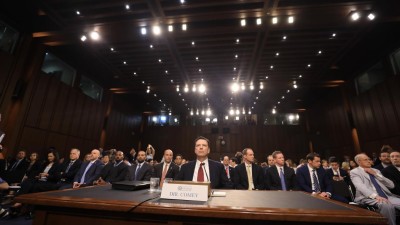 Ex-director do FBI diz que a Casa Branca “mentiu” e difamou-o para o despedir