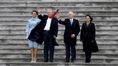Ex-líder do Ku Klux Klan saúda posse de Trump com a mensagem Conseguimos!